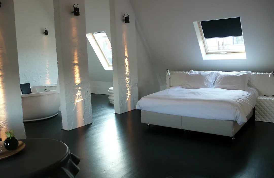 B&B Suites Feek-1